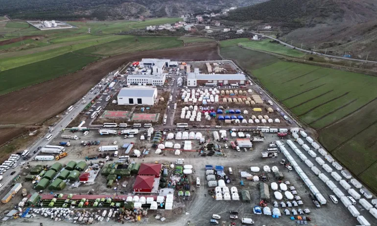 ДПС изпрати 650 палатки и 5 000 походни легла за бедстващите в Турция - Tribune.bg