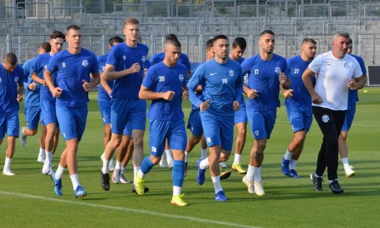 17 заразени с коронавирус в Арда, отменят мача с Лудогорец - Tribune.bg