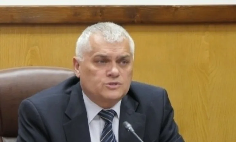 Радев: Подадохме оставки, защото така се прави - Tribune.bg