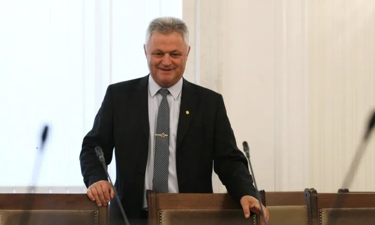 Манушев: Не бива да отлагаме, новите кораби ще гарантират морския ни суверенитет - Tribune.bg