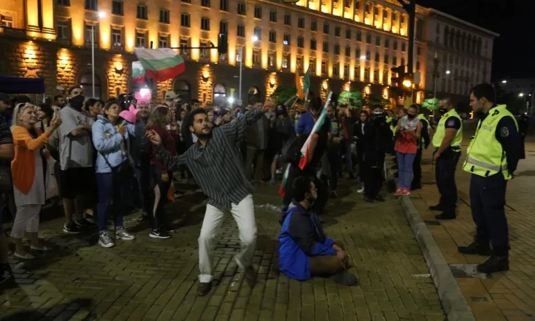 СДВР: Продължаваме разговорите с протестиращите и опитите да освободим движението - Tribune.bg