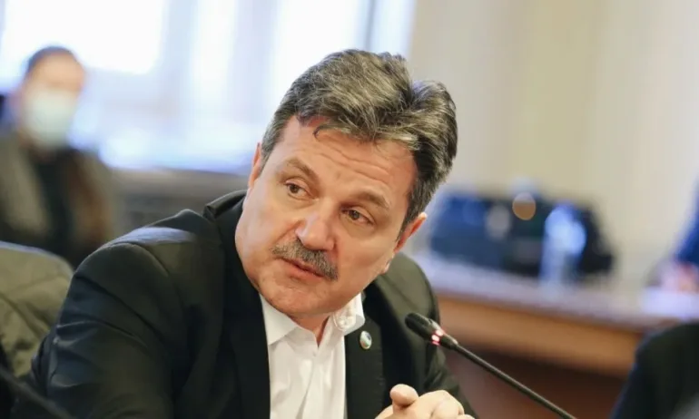 Александър Симидчиев пред Tribune.bg: Електронната рецепта за 100% от лекарствата по НЗОК би решила проблема с липсата им - Tribune.bg