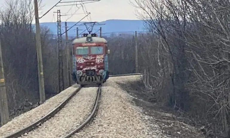50% намаление от билета за влак за ученици и студенти - Tribune.bg