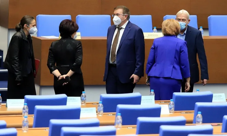 Бюджетът на НЗОК мина на първо четене в три парламентарни комисии - Tribune.bg