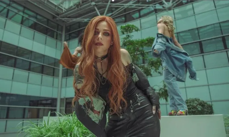 Виктория с нова песен и договор с Warner Music (ВИДЕО) - Tribune.bg