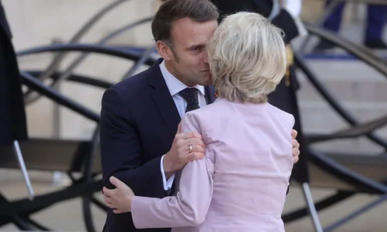 Малцина избрани евролидери се събраха в Елисейския дворец. Кого покани Макрон? - Tribune.bg