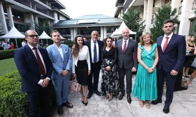 Борисов: С посланиците разговаряхме за политическата ситуация в страната и новия световен ред - Tribune.bg