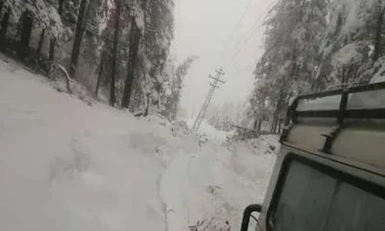 Троянско и община Априлци все още са без ток, туристи отказват резервации - Tribune.bg