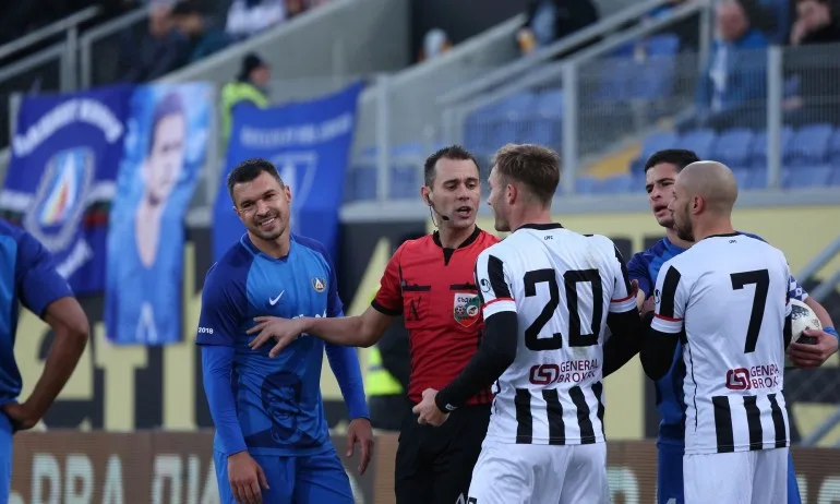 Левски освобождава Валери Божинов - Tribune.bg