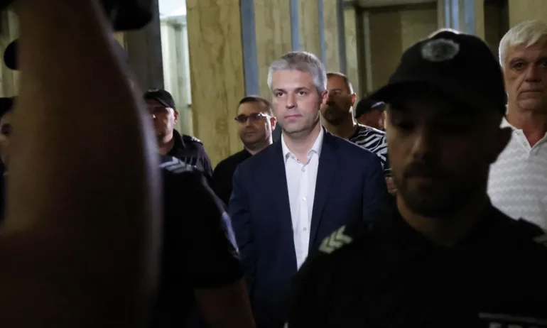 Втори отвод по мярката на Благомир Коцев, оттегли се Георги Ушев от САС - Tribune.bg