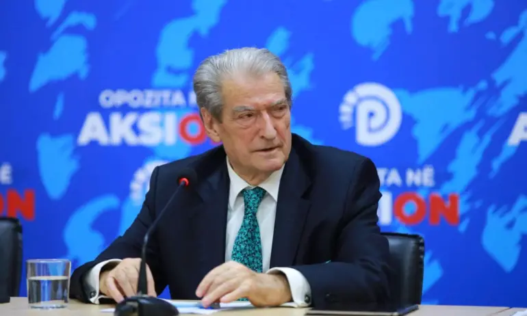 Албански съд постанови бившият президент и министър-председател Сали Бериша да