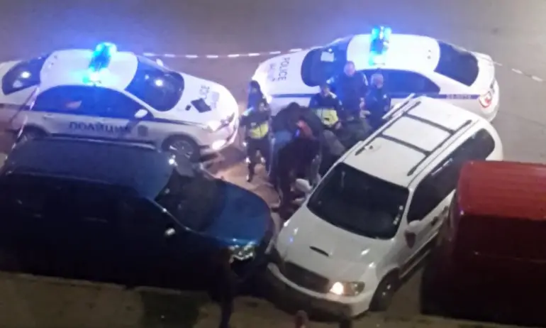 Кола с мигранти катастрофира след гонка в полицията в София - Tribune.bg