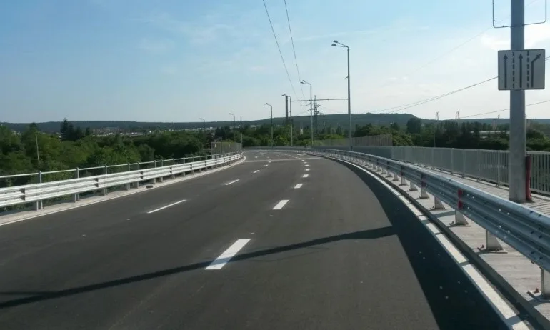 АПИ: Аспаруховият мост е безопасен, да не се правят внушения - Tribune.bg