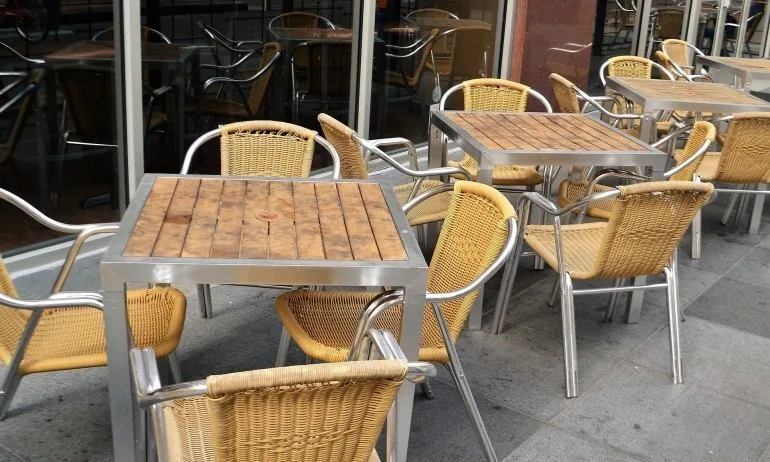 Бюджетната комисия подкрепи по-ниското ДДС за хотели и ресторанти - Tribune.bg