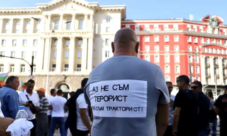Земеделците остават в протестна готовност докато не се подпише меморандум с властта - Tribune.bg
