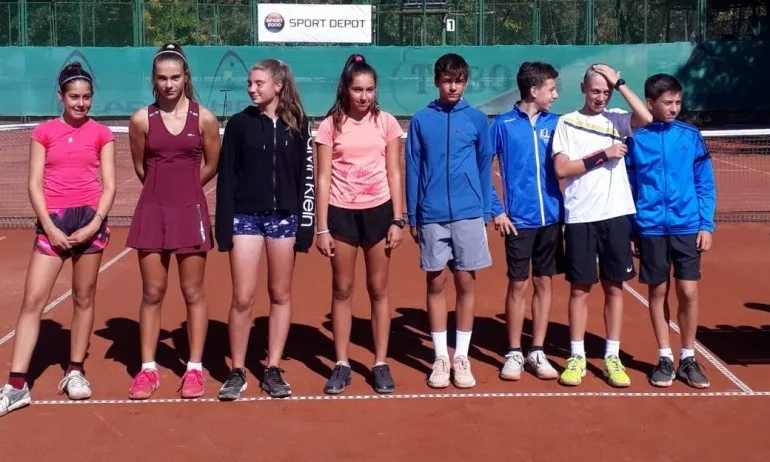 Георги Георгиев и Йоана Константинова – шампиони на Мастърса до 13 г. за наградите на SPORT DEPOT в Свиленград - Tribune.bg