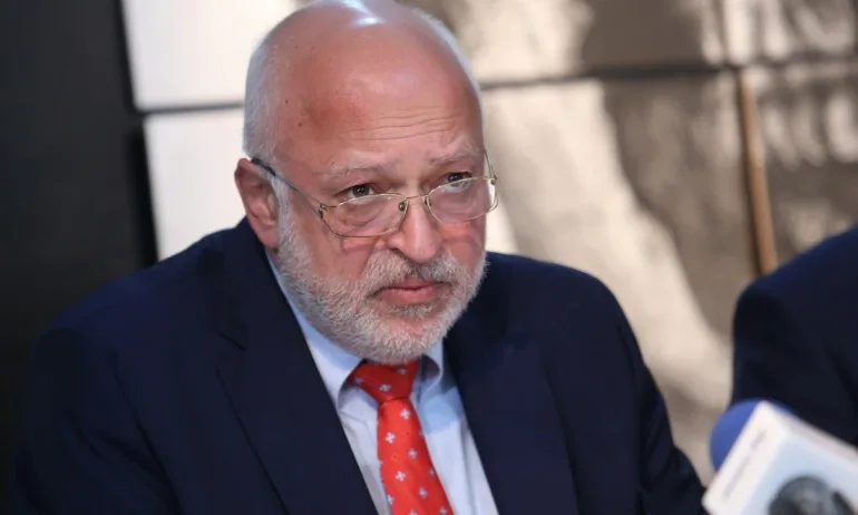 Кино артистите протестират заради спряно финансиране, искат отговор от Минеков - Tribune.bg