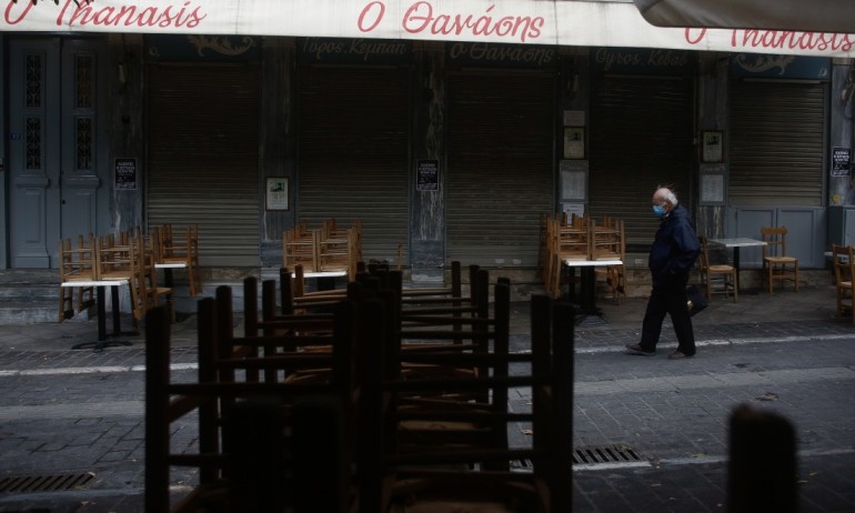 Гърция задейства процедурата по мобилизация на частните лекари - Tribune.bg