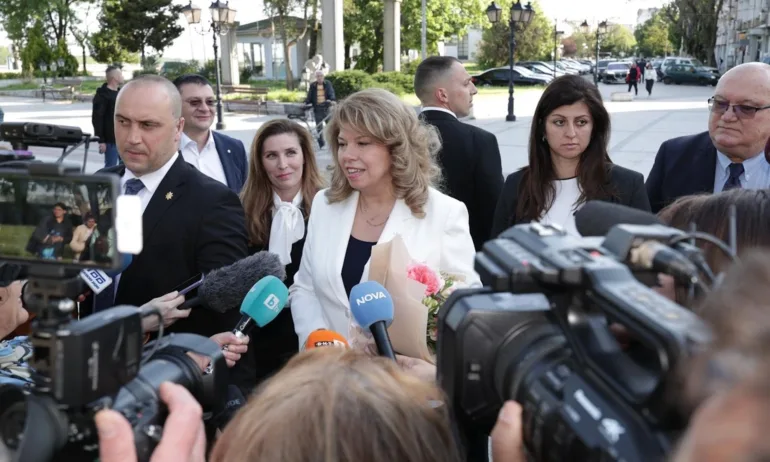 Йотова няма да бави мандата, връчва го веднага след консултациите - Tribune.bg