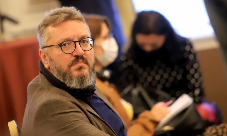 Мартин Карбовски се отказа от членство в СЕМ - Tribune.bg