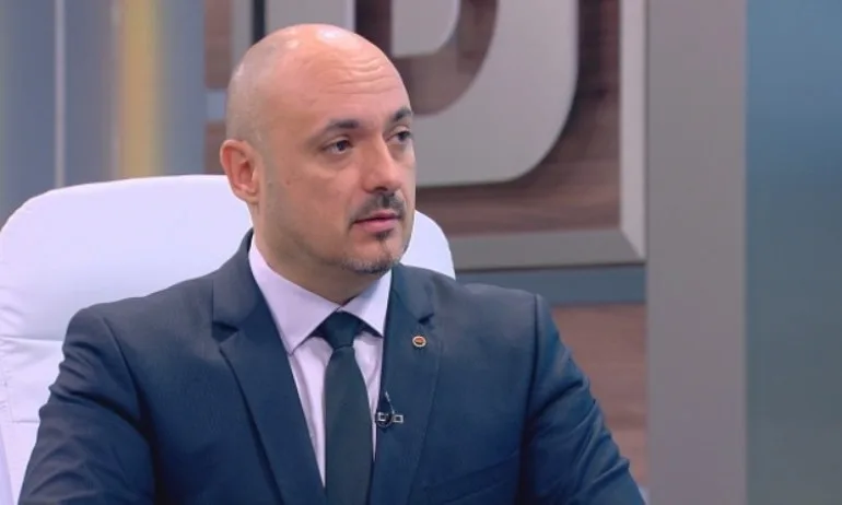 Красимир Богданов: Не бива да правим политиците богоизбрани - Tribune.bg