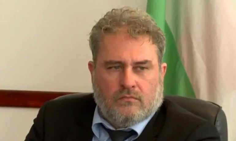 Банов за колекцията на Божков: Наши експерти работят с органите на реда, грижат се за опазването на предметите - Tribune.bg