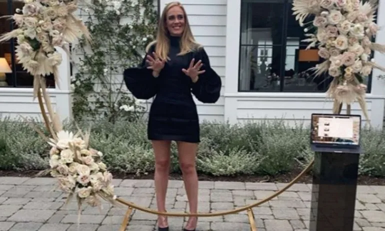 Адел навърши 32 години - Tribune.bg