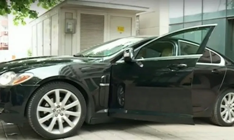 Купиха Ягуар-а на столичната адвокатура за 12 722 лева - Tribune.bg