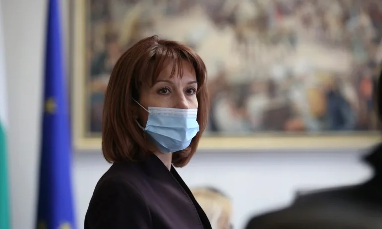 Нейкова беше предложена от Манолова в квотата на Трифонов, а Йорданов се появи с готови документи… - Tribune.bg