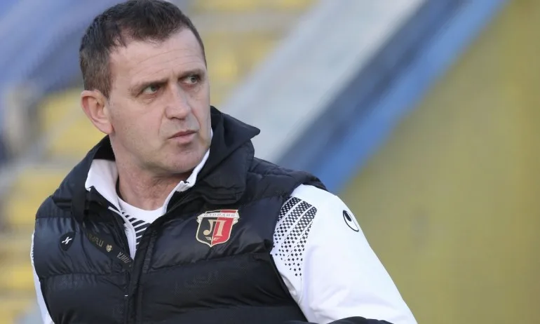 Акрапович: Най-добре е първенството да бъде съставено от 16 отбора - Tribune.bg