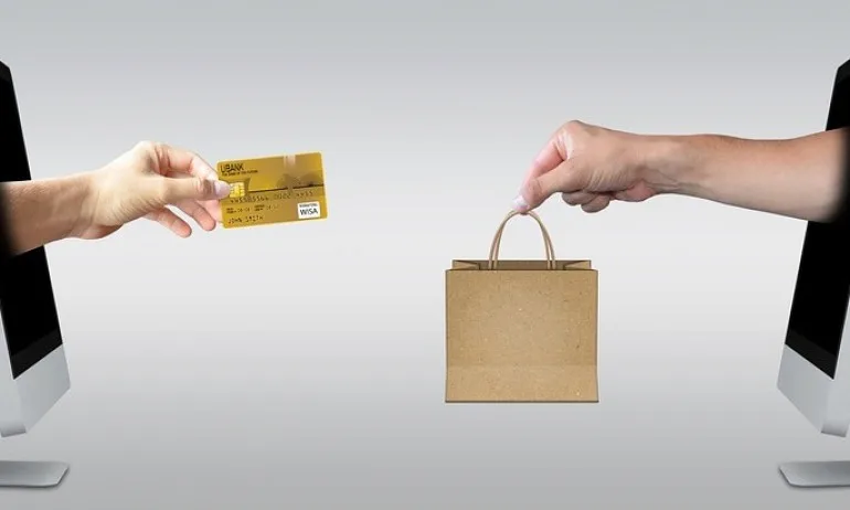 Продаваш в Интернет: Трябва да съобщиш в НАП до края на март - Tribune.bg