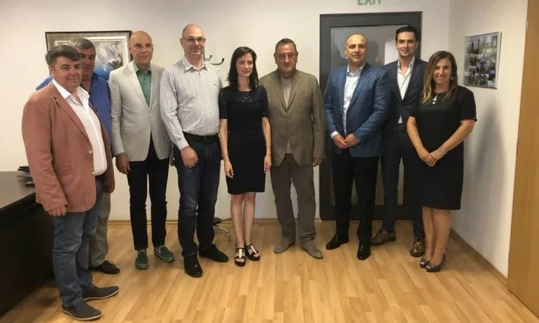 КСБ и еврокомисар Мария Габриел ще работят за създаване на дигитален хъб в строителството - Tribune.bg