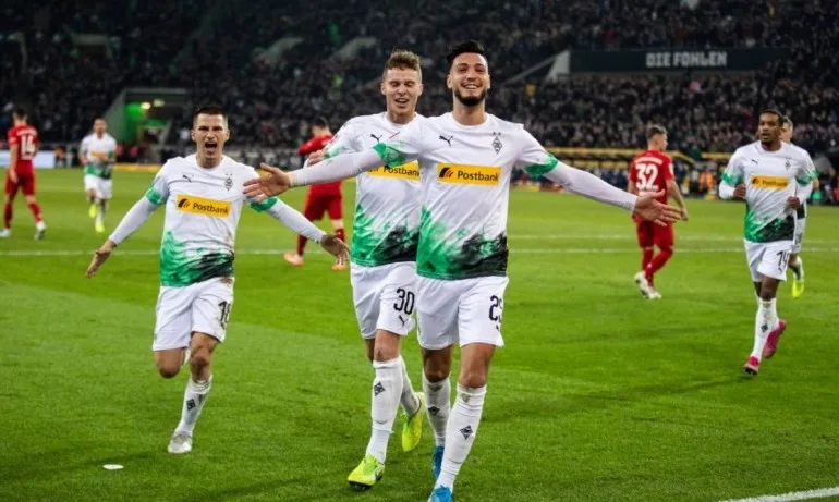 Мгладбах си върна лидерството в Германия след обрат над Байерн - Tribune.bg