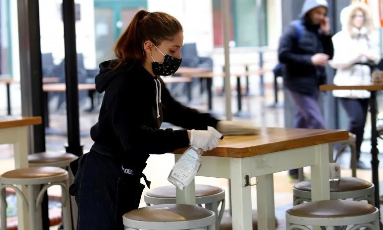 Провериха близо 11 200 търговски обекти в София за спазване на мерките - Tribune.bg