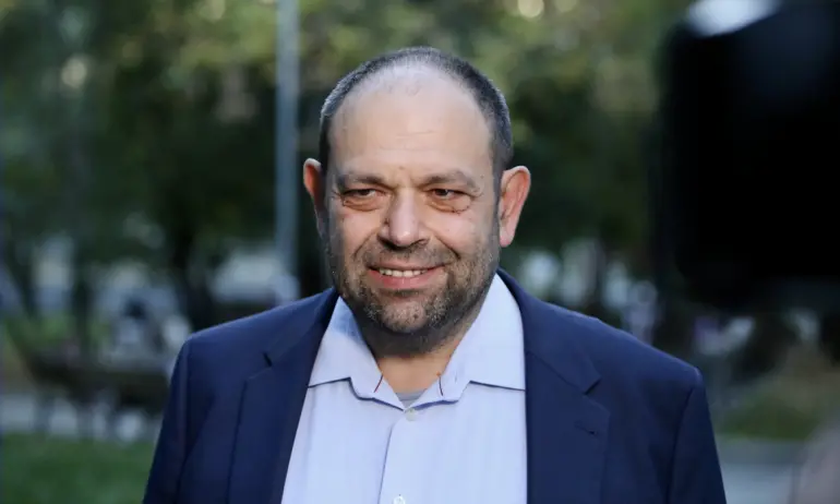 Времето на доносниците - Tribune.bg