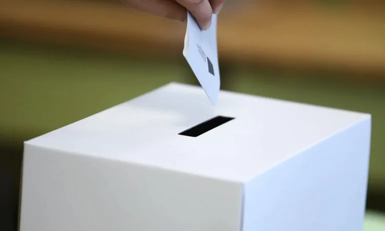 Актуализират Методиката за удостоверяване на съответствието на машините за гласуване - Tribune.bg