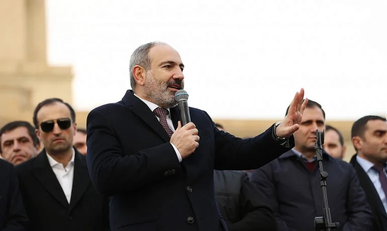 Президентът на Армения отказа да подпише заповедта на премиера за уволняване на началника на Генералния щаб - Tribune.bg