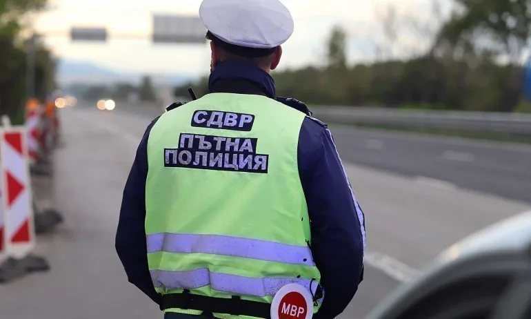 Пътна полиция със засилени проверки в празничните дни - Tribune.bg