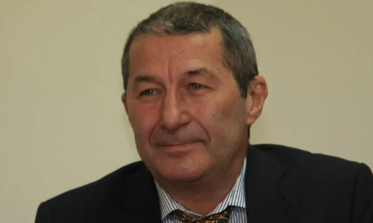 Владимир Каролев: 30% шанс за правителство за 2-3 месеца и 70% - за служебен кабинет - Tribune.bg