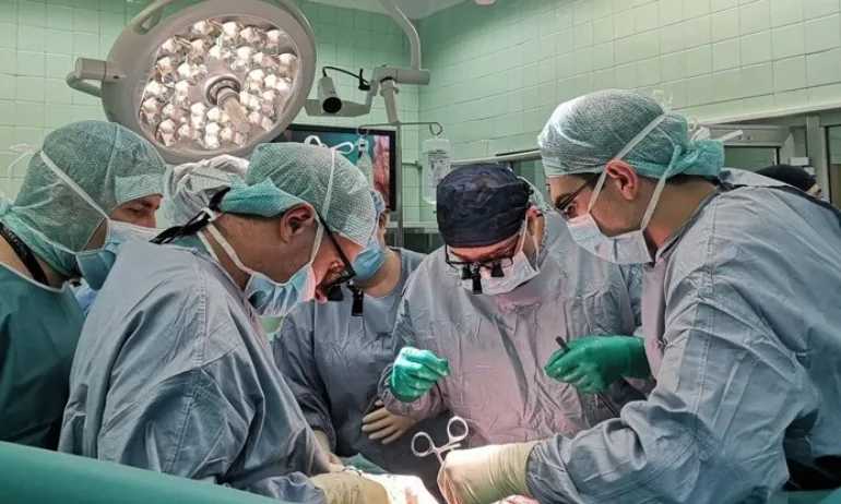 Бъбречна трансплантация на двама мъже у нас след донорска ситуация - Tribune.bg