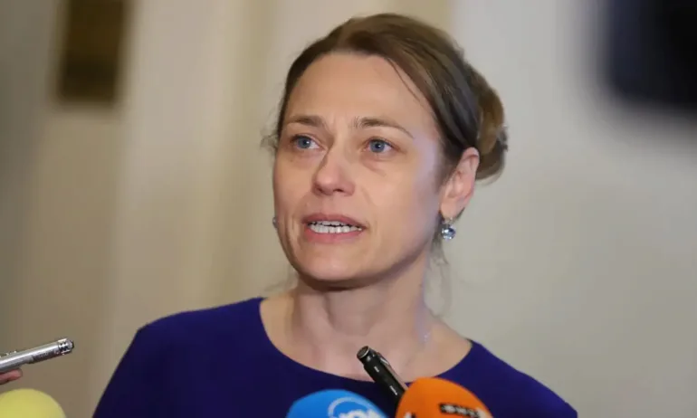 Митева: Христо Иванов да поиска прошка - Tribune.bg