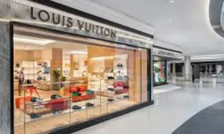 Малка марка португалски ликьор спечели съдебна битка срещу гиганта LVMH - Tribune.bg