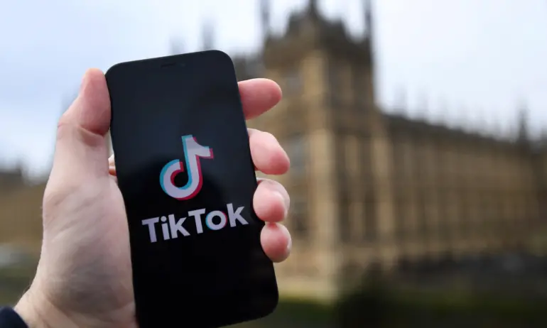 Десетки служители в централата на TikTok в болници с хранително oтравяне - Tribune.bg