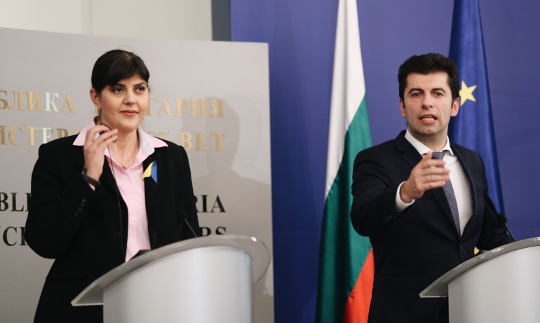 Защо Кирил Петков започна да лъже по адрес на Лаура Кьовеши дори в чуждата преса - Tribune.bg