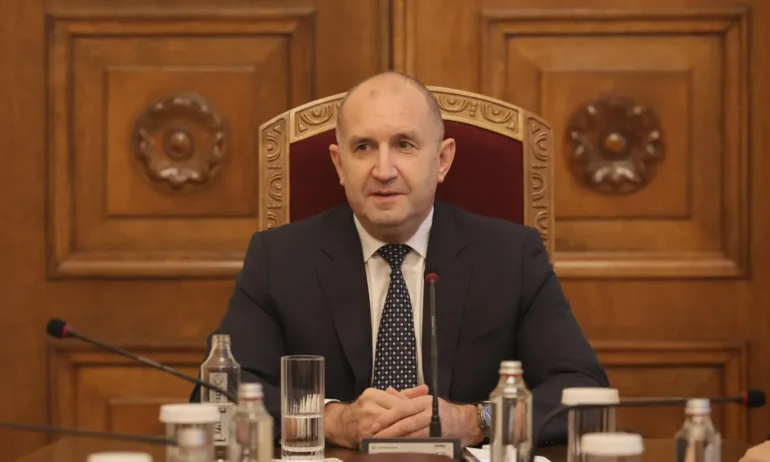 Румен Радев: Ще връча първия мандат след Нова година - Tribune.bg