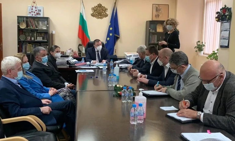 БЛС и НЗОК подписаха Анекса към Националния рамков договор - Tribune.bg