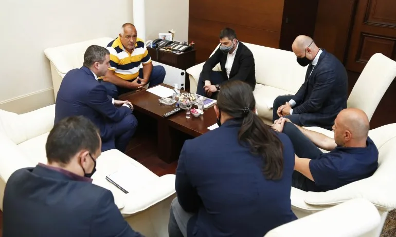 Борисов се срещна с представители на ресторантьорския и хотелиерския бранш - Tribune.bg