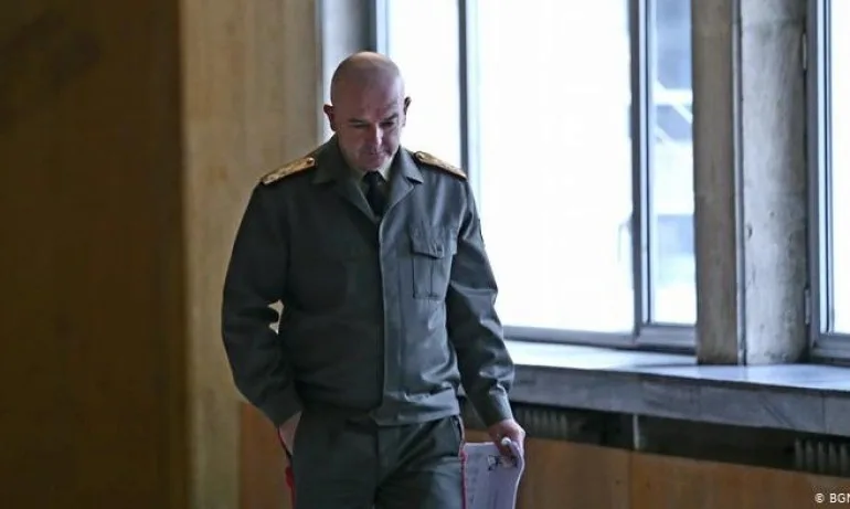 Мутафчийски получавал смъртни заплахи: Искам да бъдеш усмихнат, когато ти пусна куршума - Tribune.bg