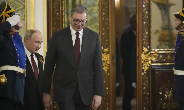 Вучич си спечели похвала от Путин за присъствието на 9 май - Tribune.bg