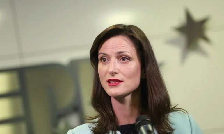 Мария Габриел: Ще намерим ваксина срещу коронавируса до края на годината - Tribune.bg